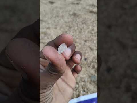 "Uncut & Raw: The Beauty of a Rough Diamond" 😎💎