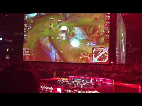 ROX vs SKT T1 Semi-Finals Crowd Reaction