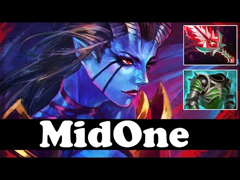 MidOne 8000 MMR Plays Queen of Pain WITH ASSAULT AND BLOODTHORN - Dota 2