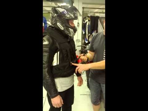 Helite Airbagweste, Demo