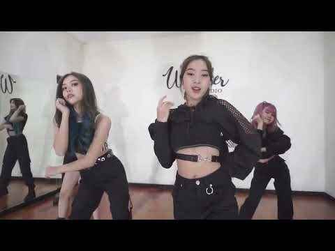 DANCE PRACTICE SPARKGIRLS "BLOODY LOVE"