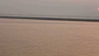 preview picture of video 'Bagan to Mandalay by Boat on the Irrawaddy River (Video 2)'