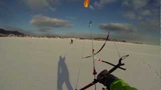 preview picture of video 'Snowkite Carleton sur Mer 30noeuds Longueil février 2013'