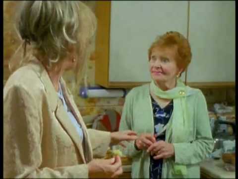 Royle Family S3 - Mary you're a dinner lady