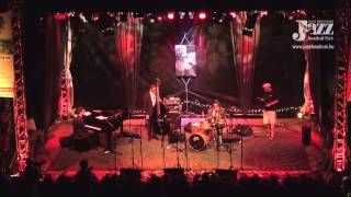 Dan Nimmer Trio - Yours is my heart alone