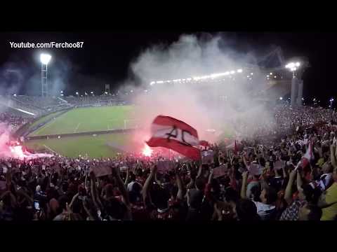 "Independiente 2 (3) - Racing 2 (1) Mar del plata | La hinchada" Barra: La Barra del Rojo • Club: Independiente