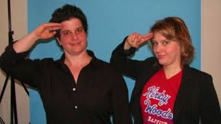 Lesbian Salute (Kate McKinnon)