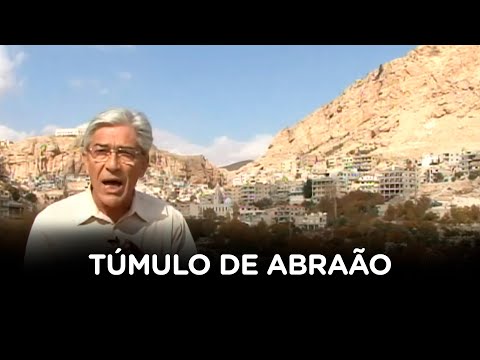 Túmulo de Abraão é visitado por pessoas de diversas partes do mundo