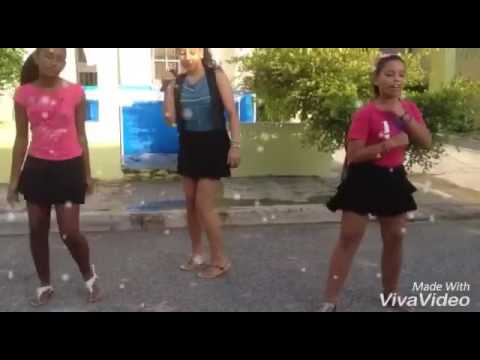 (Los chicos inolvidables) canción de Alex hollings