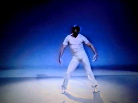 Mattox jazz dance technique, no. 5 "Head roll"