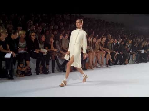 Fashion Broadcasting @ Chloe SS 2010/11 Paris.