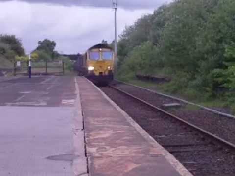 Freightliner Class 66 No 66552 on 6M05 Roxby - Northenden 'Bin Train' @ Denton on 12.5.11