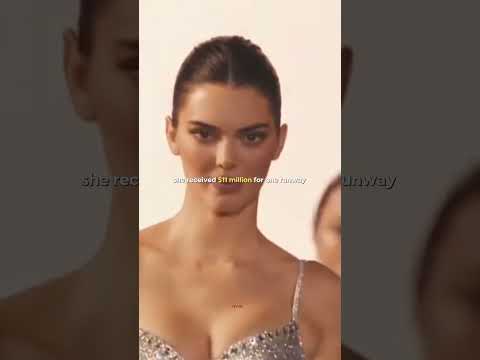 highest paid model for a reason 💅🎀 #kendalljenner #gigihadid #runway #model #fashion #trending