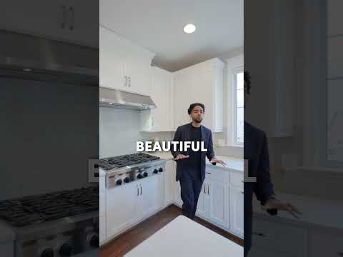 Agent On Camera – Omer