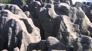 preview picture of video 'Pancake Rocks, Punakaiki, New Zealand'