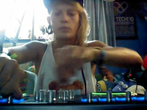 Meg-Beg - Deep techno