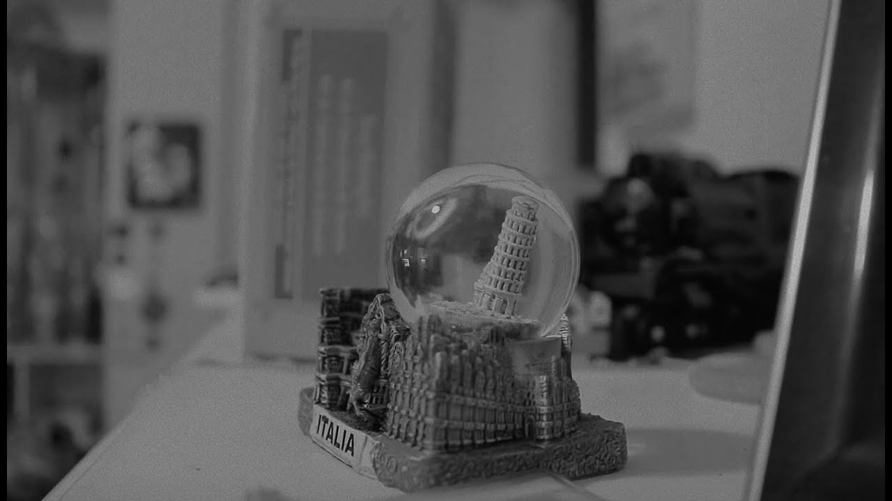 MUNDANE - A Short Film by Cameron Winick