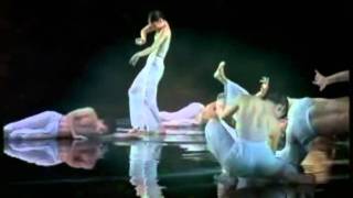 Kate Bush Reaching Out - Moon Water