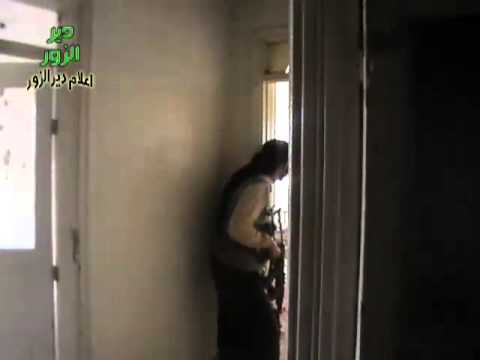 لواء درع الأنصار بالاشتراك مع جبهة النصرة يشتبكون مع قوات النظام في حي الحويقة في دير الزور