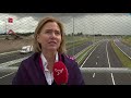 Minister opent verbrede A6