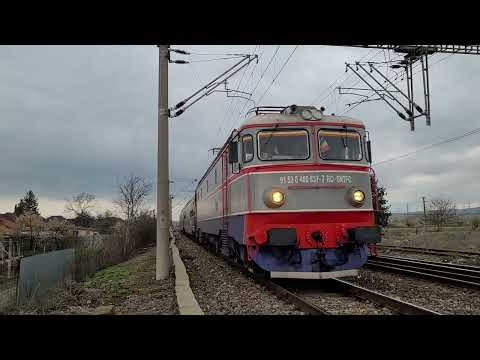 Câmpia Turzii: R 2036 train (Simeria - Cluj Napoca). 400 837-7 + 22-76 001-6 + 36-16 022-9