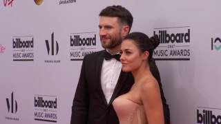 BBMAs 2017 FashionCam Sam Hunt & Hannah Lee Fowler