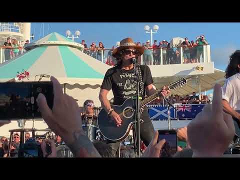 Kiss "Hard Luck Woman" Live at Kiss Kruise IX- Sailway Show, Miami, FL, USA - Oct 31, 2019