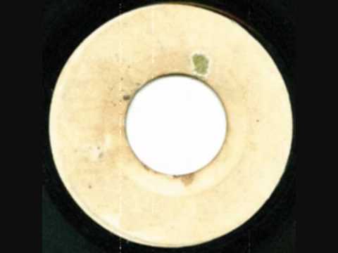 The Hamlins - I Don't Care At All + Version