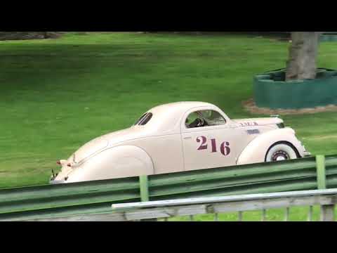37 Lincoln Zephyr at GOW 2017 Prescott hill climb.