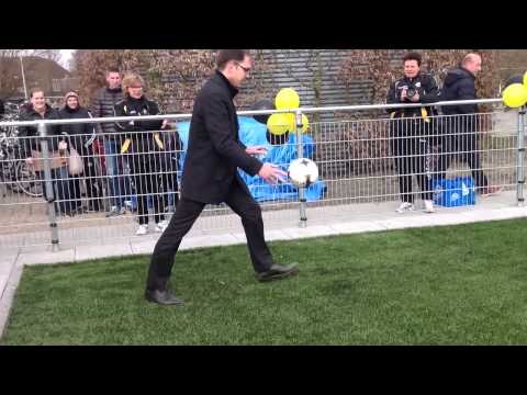 Opening kunstgrasveld Tholense Boys