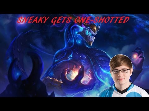 C9 Sneaky gets one-shotted by Aurelion Sol
