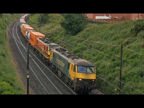 90043/90047 4s50 Crewe - Coatbridge liner, 6th June 2025