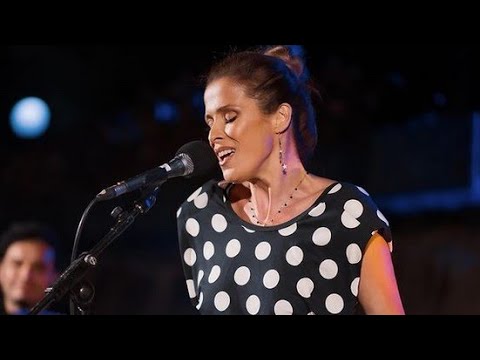 Karolina Goceva - Umiram bez tebe (Live 2021)
