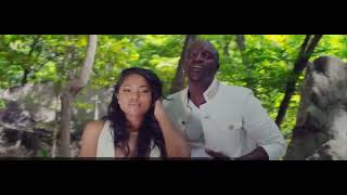 Akon Shine the light on me