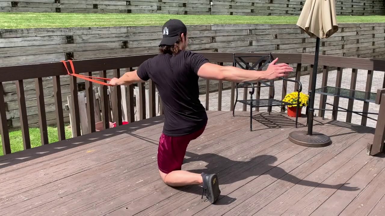 Band Single Arm Row with Rotation