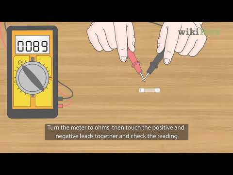 So testen Sie eine Sicherung mit einem Multimeter