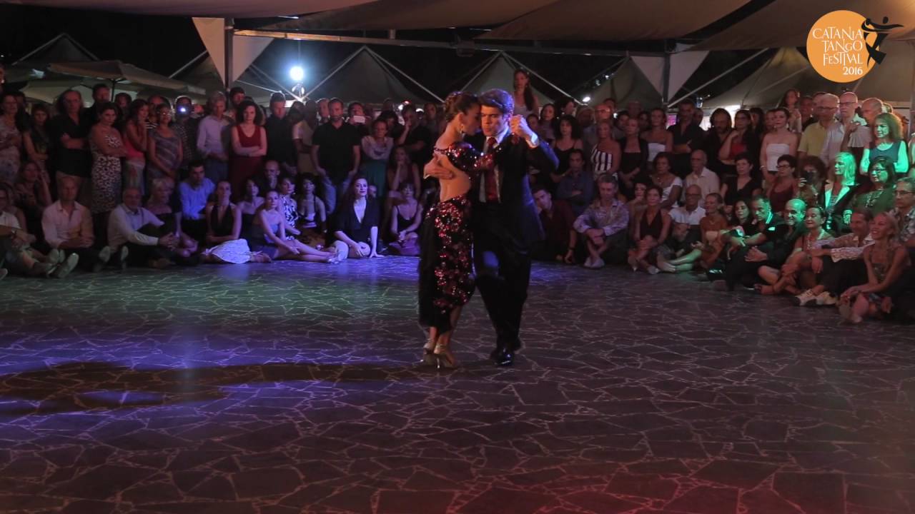 Video thumbnail for Catania Tango Festival 2016 - Adrian Veredice, Alejandra Hobert (2/4)