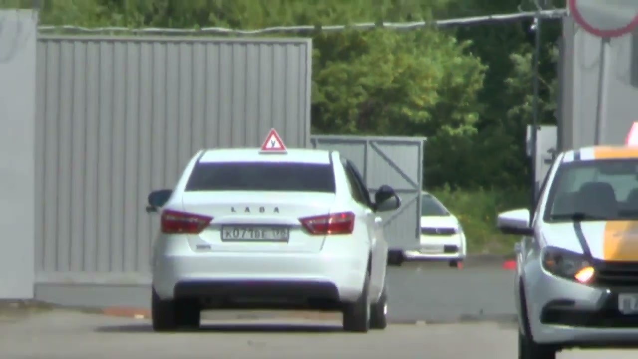 В Петербурге, самые Ужасные условия для Сдачи на Права...В  МРЭО - ГИБДД нет по?