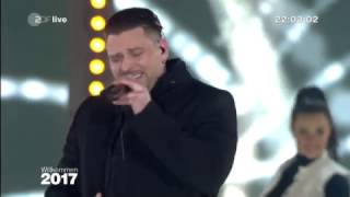 Sebastian Hämer - Ein Bischen Frieden (Silvester Party Brandenburger Tor Berlin 2016)