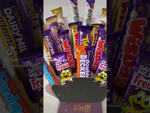 Personalised Hajj Mubarak Chocolate Bouquet at halalsweetstop.co.uk | Hajj Gift Hamper 🕋🤩 #hajj