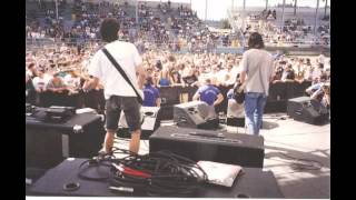 Flop &quot;Parts 1 &amp; 2&quot; - Live in Holland 1994