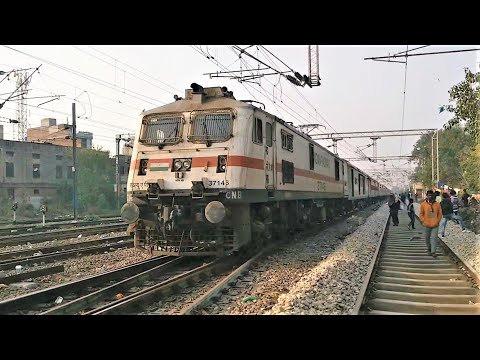 (12472) SWARAJ EXPRESS (Shri Mata Vaishno Devi Katra - Bandra Terminus) With (CNB) WAP7 Locomotive.! Video