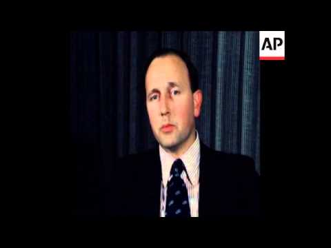 SYND 28 3 77  IN AMSTERDAM, HOLLAND A KLM  SPOKESMAN SPEAKS OF THE AIR DISASTER IN TENERIFE