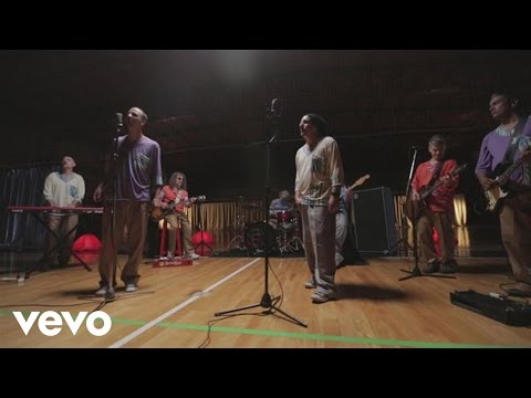 Bersuit Vergarabat - Cuatro Vientos (Official Video)