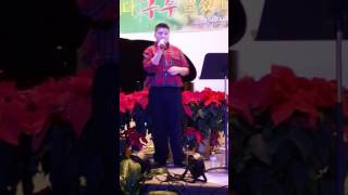 Do you hear what I hear. Vito close up.