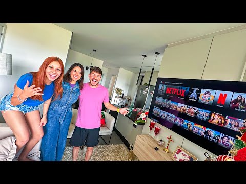 My brother and Dani came to see the new house.