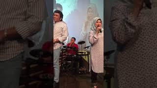 Download lagu Pantun Cinta - Rhoma Irama Ft Elvy Sukaesih mp3