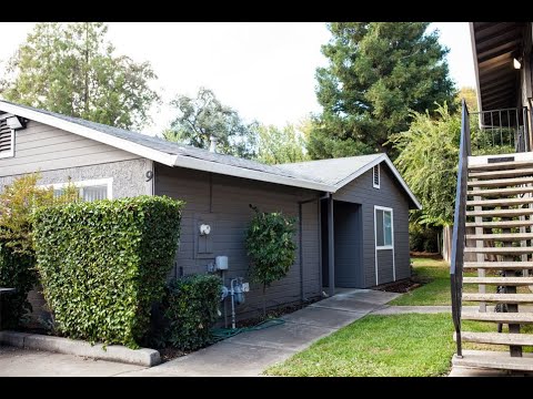 1136 W. 1st Street #9 - 2 Bedroom, 1 Bathroom Cottage