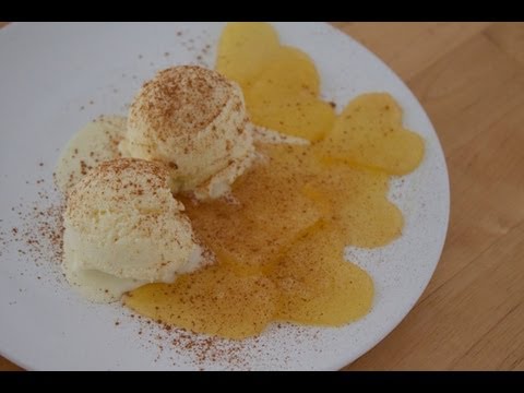 Romantisches Rezept: karamellisierte Apfel ♡ Herzen mit Vanilleeis und einem Hauch von Zimt ♡