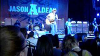 Jason Aldean Singing I Won&#39;t Back Down - Tom Petty Song